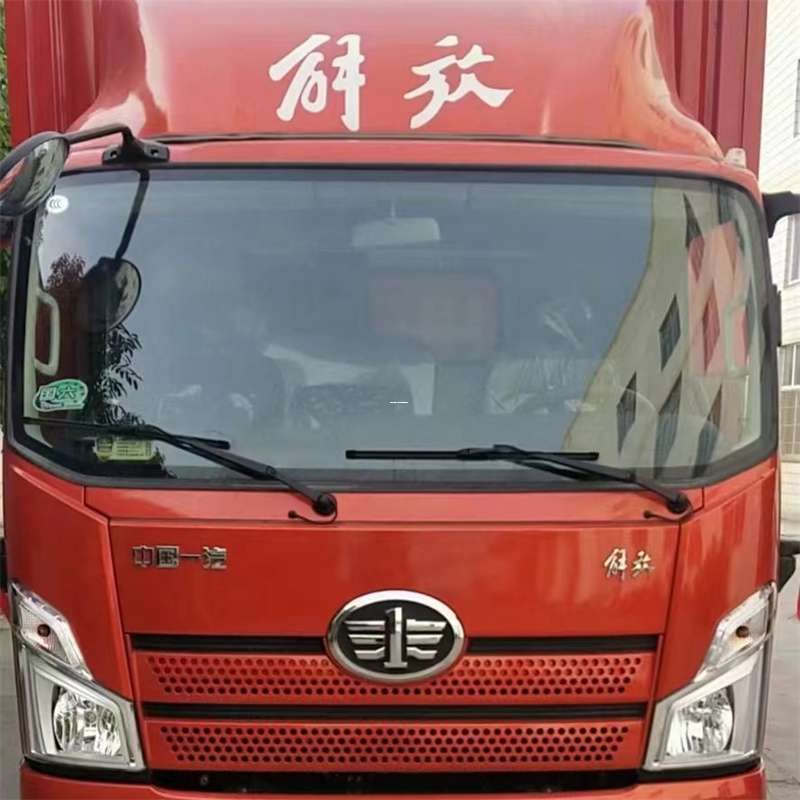 长丰镇塔什库尔干县：物流专线的高效货运之旅